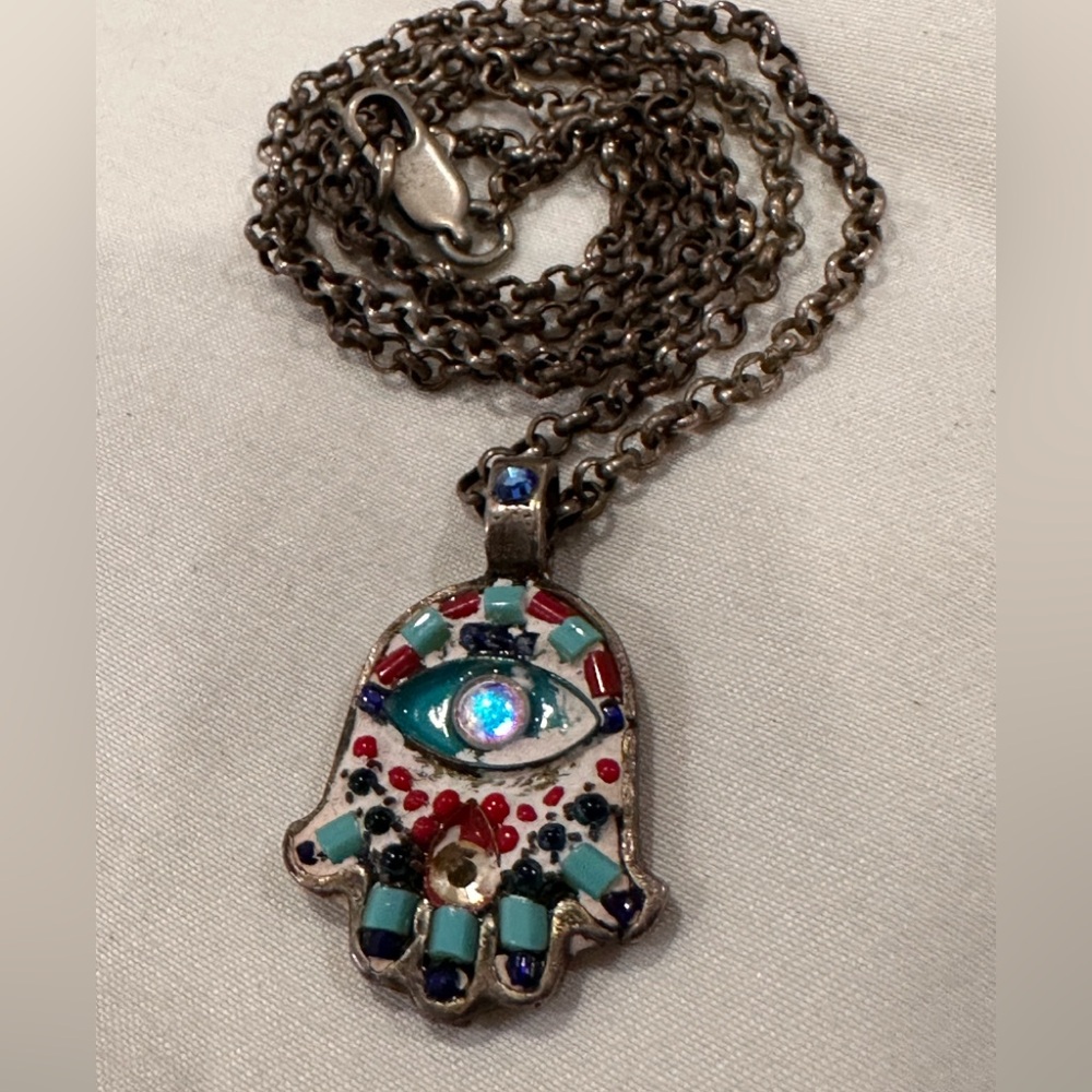 ADAYA SIGNED BEADED SILVER TONE MOSAIC DESIGN JEWISH HAMSA PENDANT NECKLACE - Picture 3 of 8